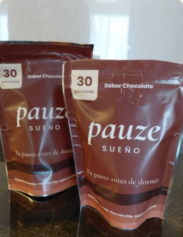 Foto de clienta con sus packs de PAUZE